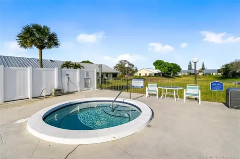 7852 SE Sugar Sand Circle Hobe Sound FL 33455