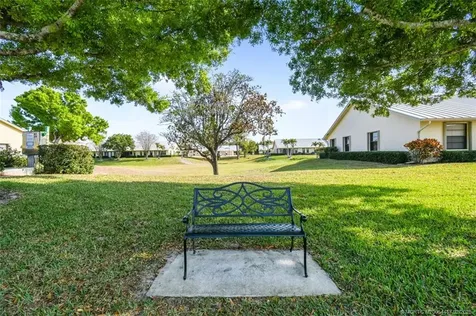 7852 SE Sugar Sand Circle Hobe Sound FL 33455