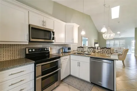 7852 SE Sugar Sand Circle Hobe Sound FL 33455