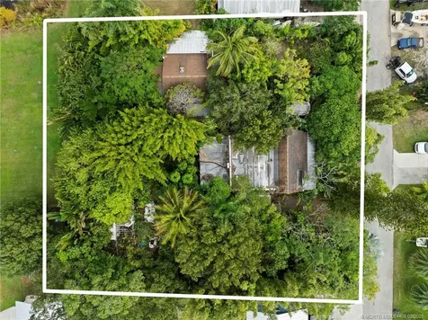 895 SW 29th Terrace Palm City FL 34990