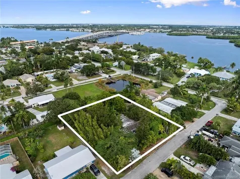 895 SW 29th Terrace Palm City FL 34990