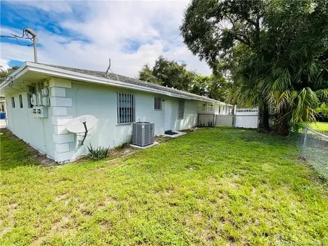 204 N 28th Street Fort Pierce FL 34947