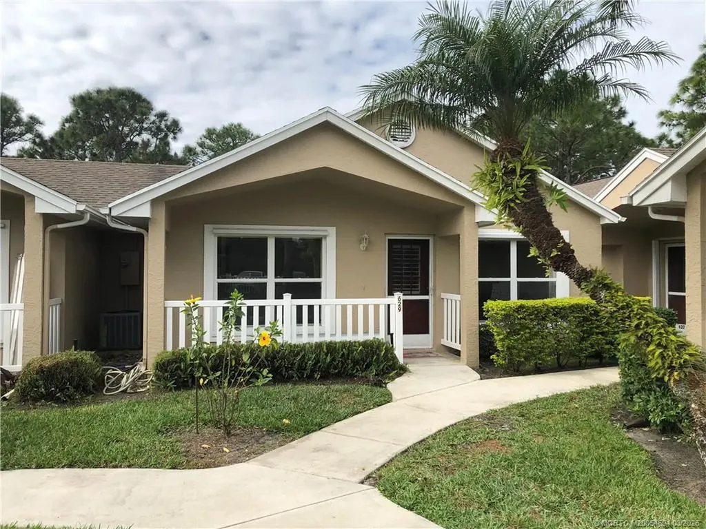 629 NW San Remo Circle Port St Lucie FL 34986