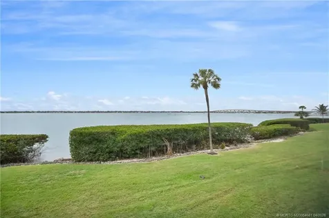 164 NE Edgewater Drive Stuart FL 34996