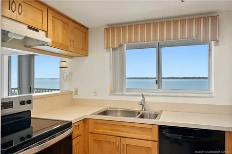 164 NE Edgewater Drive Stuart FL 34996