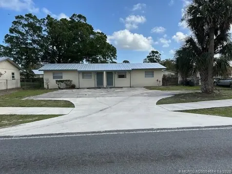 4078 Oleander Avenue Fort Pierce FL 34982
