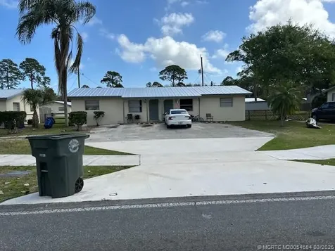 4078 Oleander Avenue Fort Pierce FL 34982