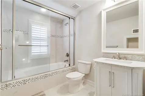 5352 SE Nassau Terrace Stuart FL 34997