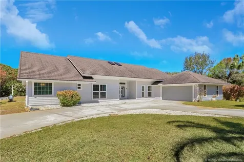 815 NE Stokes Terrace Jensen Beach FL 34957