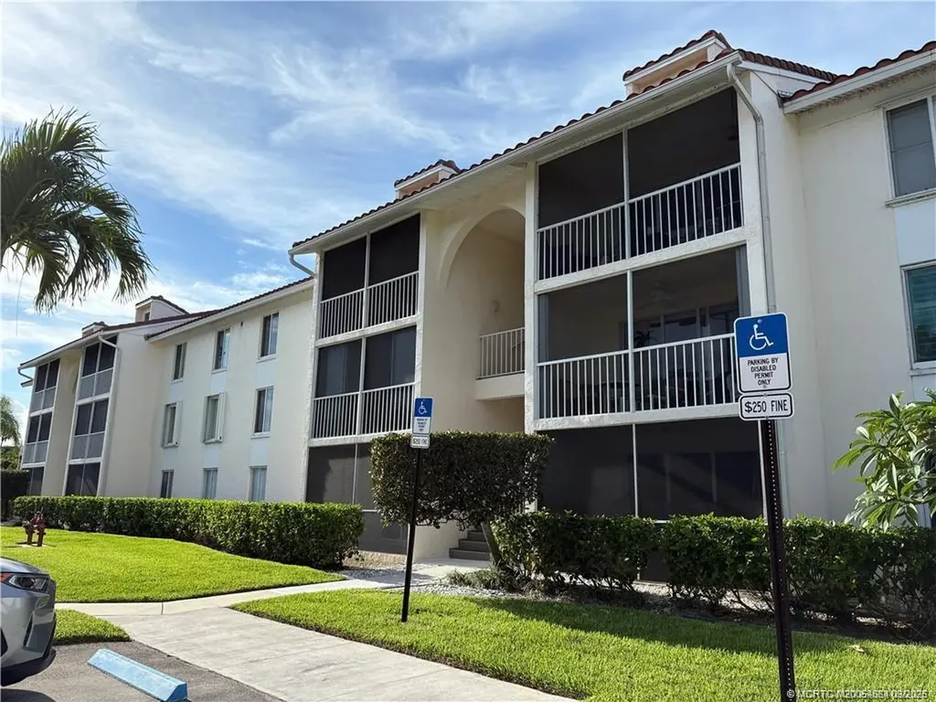4492 NE Ocean Boulevard Jensen Beach FL 34957