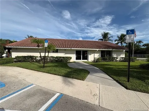 4492 NE Ocean Boulevard Jensen Beach FL 34957