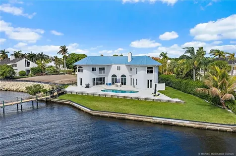 2318 NW Bay Colony Court Stuart FL 34994