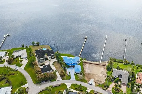 2318 NW Bay Colony Court Stuart FL 34994