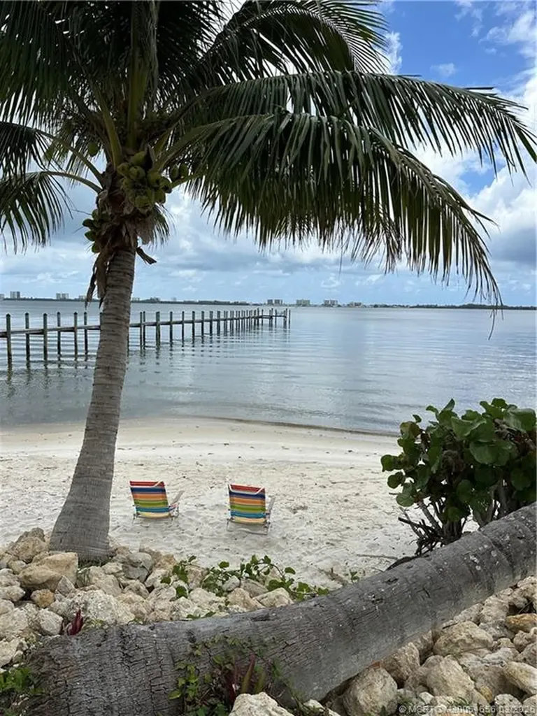 4490 NE Indian River Drive Jensen Beach FL 34957