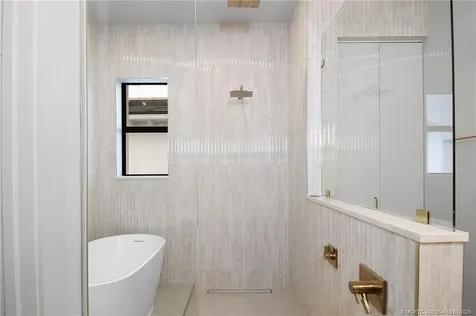 207 SE Via Bisento Port St Lucie FL 34952