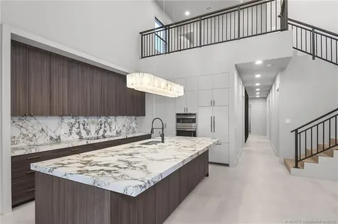 207 SE Via Bisento Port St Lucie FL 34952