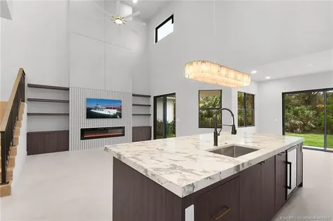 207 SE Via Bisento Port St Lucie FL 34952