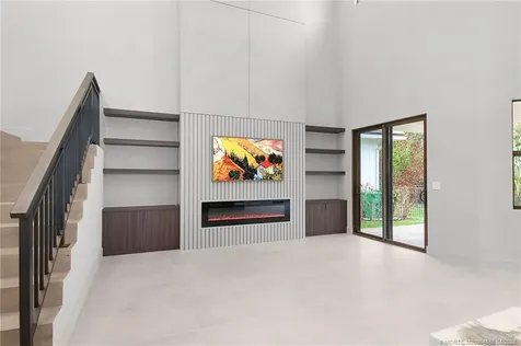 207 SE Via Bisento Port St Lucie FL 34952
