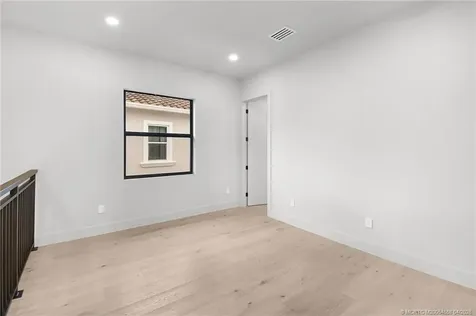 207 SE Via Bisento Port St Lucie FL 34952