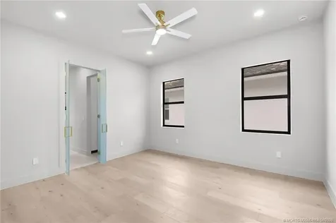 207 SE Via Bisento Port St Lucie FL 34952