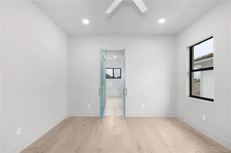 207 SE Via Bisento Port St Lucie FL 34952