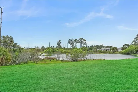 207 SE Via Bisento Port St Lucie FL 34952