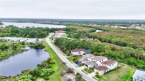 207 SE Via Bisento Port St Lucie FL 34952