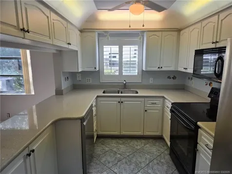 2950 SE Ocean Boulevard Stuart FL 34996