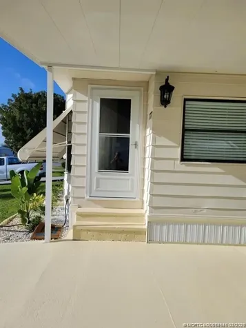 7777 SE Continental Drive Hobe Sound FL 33455