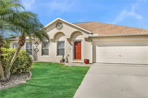 817 SW Kappa Avenue Port St Lucie FL 34953