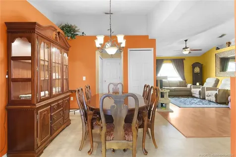817 SW Kappa Avenue Port St Lucie FL 34953