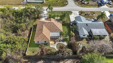 817 SW Kappa Avenue Port St Lucie FL 34953