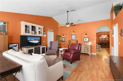 817 SW Kappa Avenue Port St Lucie FL 34953