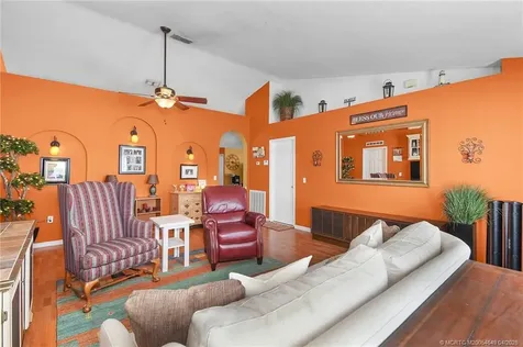 817 SW Kappa Avenue Port St Lucie FL 34953