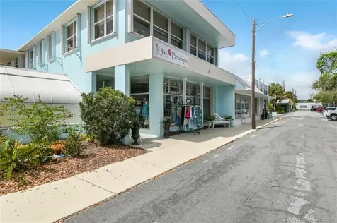9172 SE Apollo Street Hobe Sound FL 33455