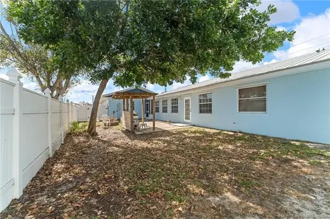 4459 SE Kubin Avenue Stuart FL 34997