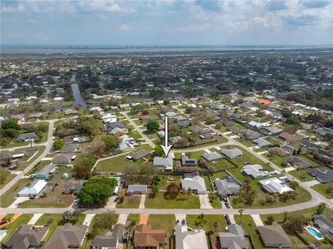 2419 SE Melon Court Port St Lucie FL 34952