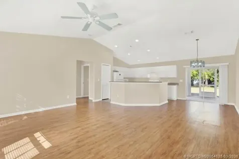 2361 SE Mariposa Avenue Port St Lucie FL 34952