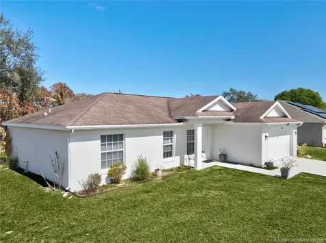 2361 SE Mariposa Avenue Port St Lucie FL 34952