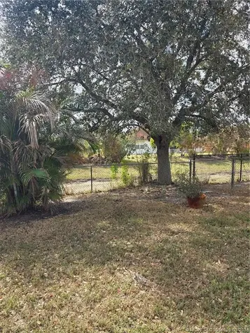 2692 SW Altamira Avenue Port St Lucie FL 34987