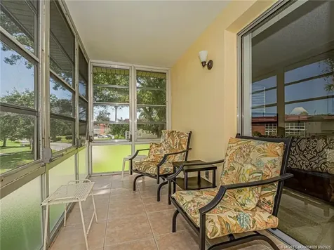 98 Spring Lake Drive Vero Beach FL 32962