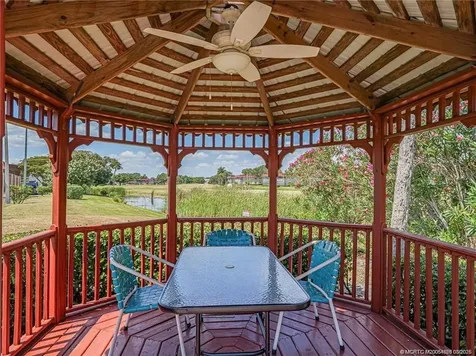 98 Spring Lake Drive Vero Beach FL 32962