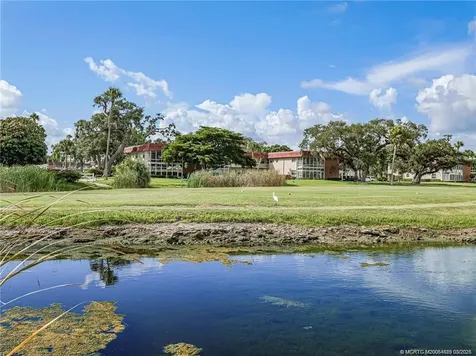 98 Spring Lake Drive Vero Beach FL 32962