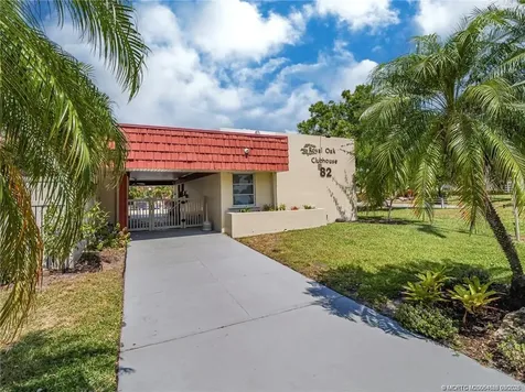 98 Spring Lake Drive Vero Beach FL 32962