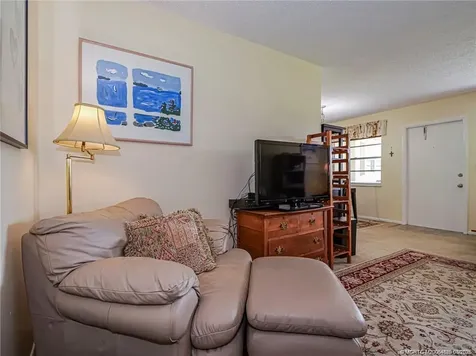 98 Spring Lake Drive Vero Beach FL 32962