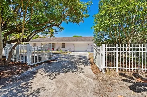 1309 SE 8th Street Stuart FL 34996