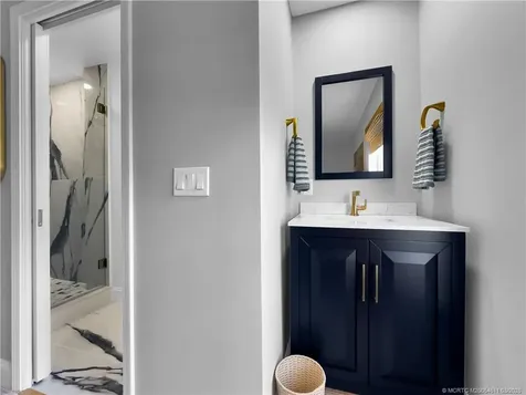 2024 NW Laurel Oak Lane Palm City FL 34990