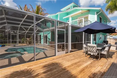 4095 SE Bay Avenue Stuart FL 34997