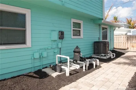 4095 SE Bay Avenue Stuart FL 34997