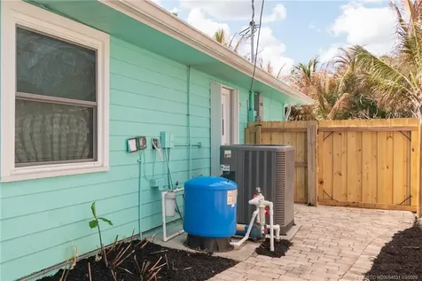 4095 SE Bay Avenue Stuart FL 34997